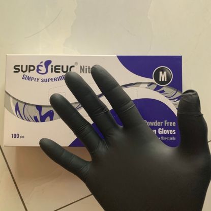 Ảnh của Găng tay y tế cao cấp không bột màu đen Nitrile Superieur  Size M