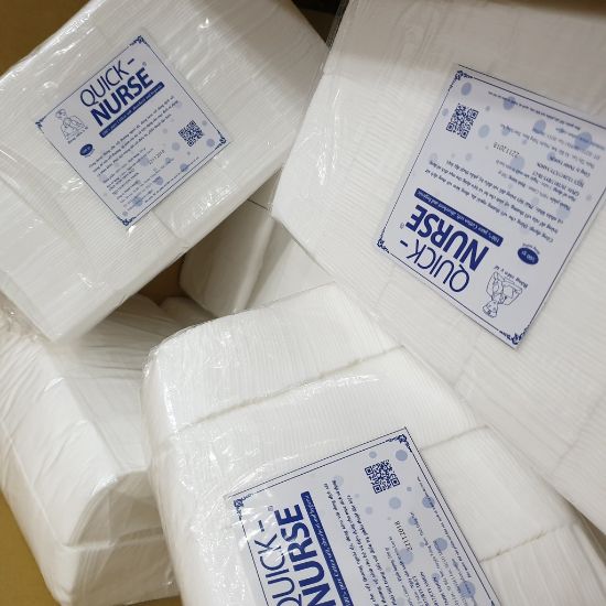 Ảnh của Bông gòn miếng cắt sẵn 6x6 QUICK NURSE 500g